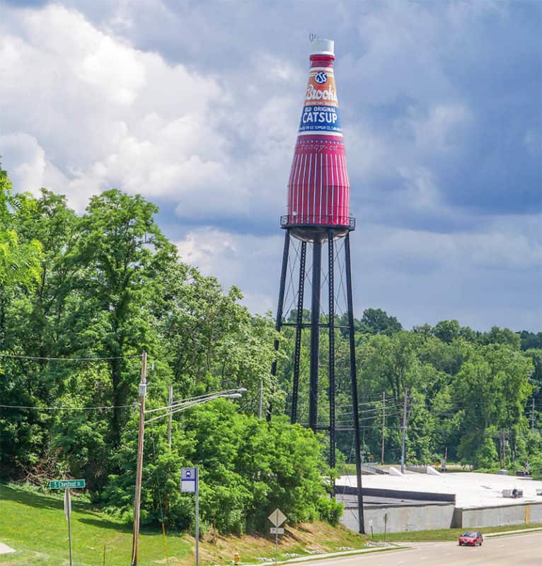 La botella de catsup más grande del mundo en Illinois, EE.UU