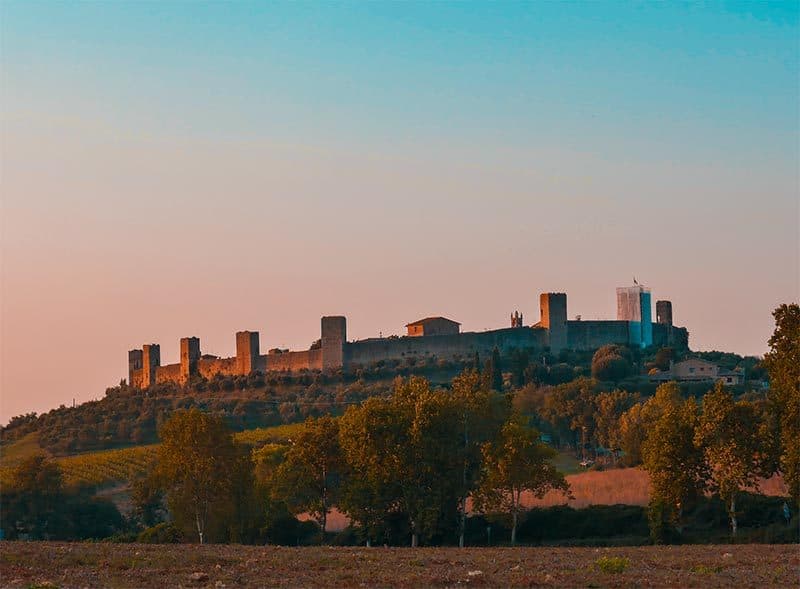 Castillo de Monteriggioni en la Toscana, Italia